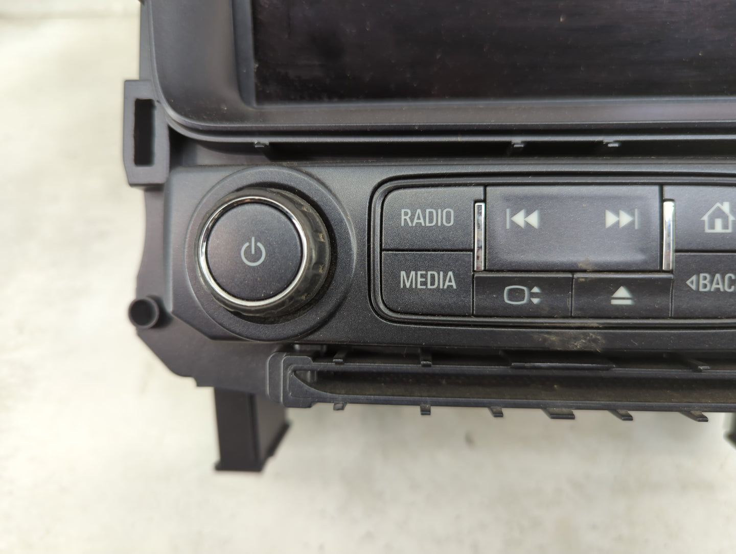 Chevrolet Suburban 1500 Radio Control Panel 1468473 - Oemusedautoparts1.com