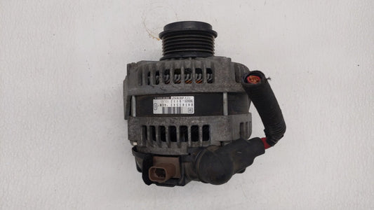 2018 Chevrolet Suburban 1500 Alternator Replacement Generator Charging Assembly Engine OEM P/N:23487089 84143543 Fits OEM Us