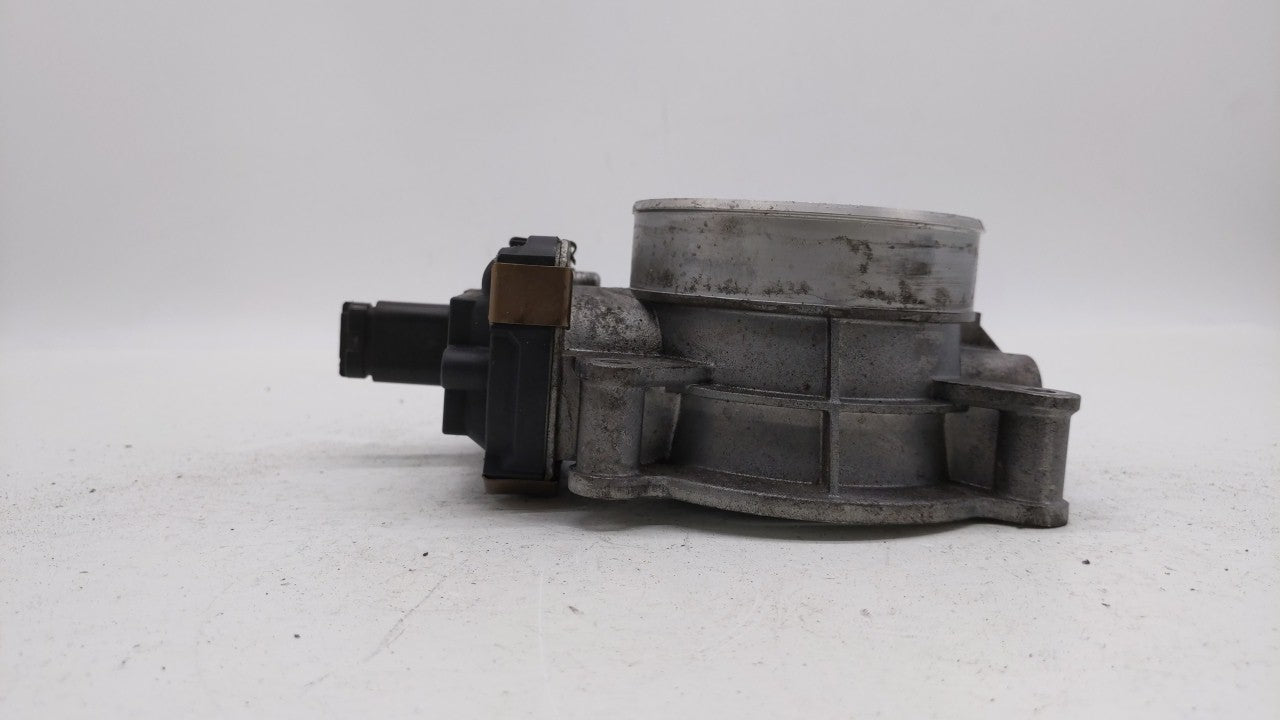 2018 Chevrolet Suburban 1500 Throttle Body P/N:12678224 12617792 Fits Fits 2014 2015 2016 2017 2019 OEM Used Auto Parts - Oe