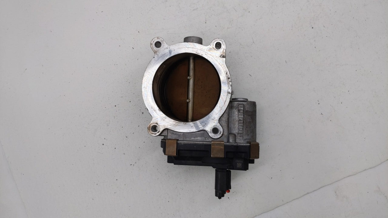 2018 Chevrolet Suburban 1500 Throttle Body P/N:12678224 12617792 Fits Fits 2014 2015 2016 2017 2019 OEM Used Auto Parts - Oe