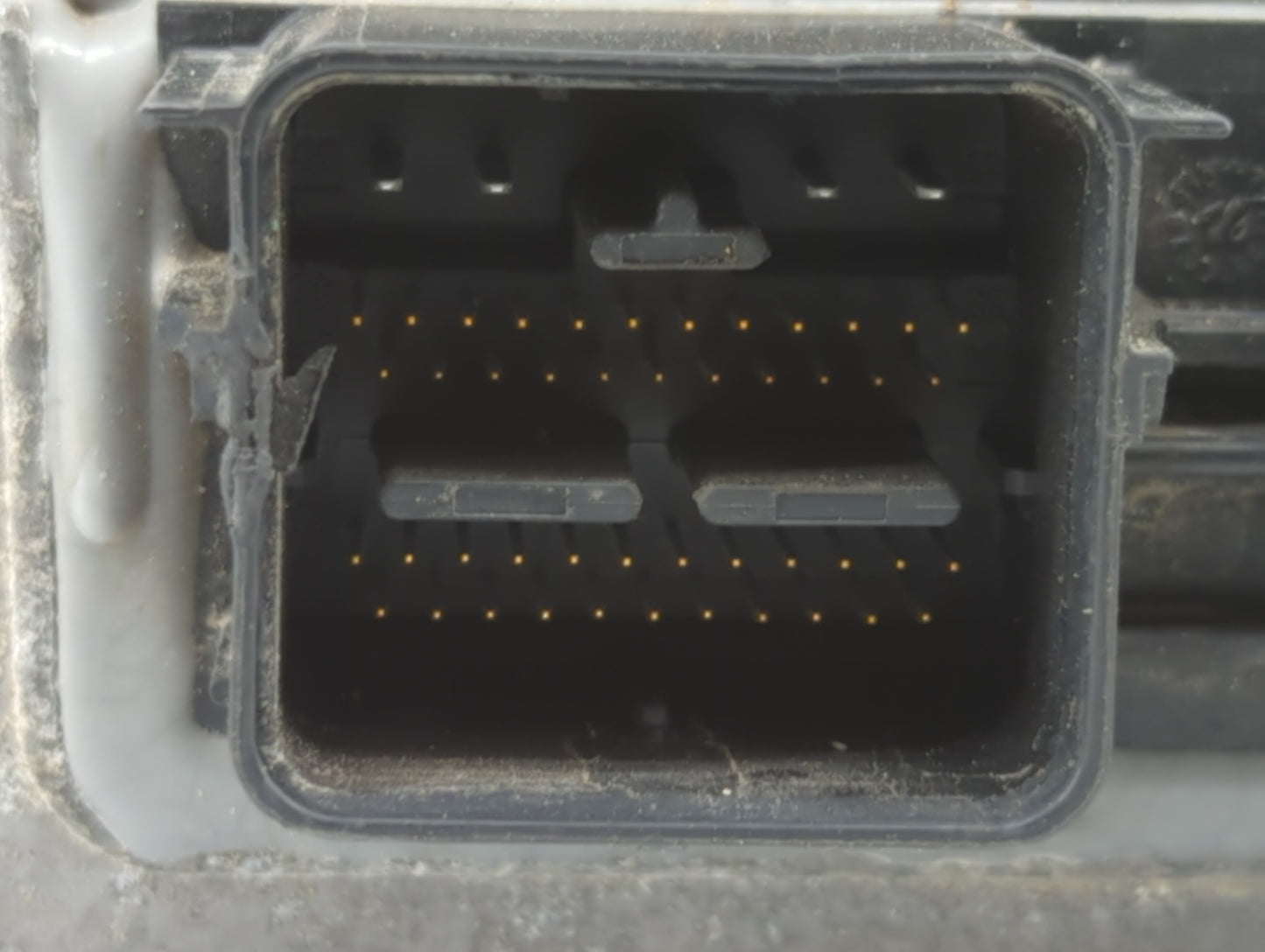 2018 Chevrolet Suburban 1500 PCM Engine Control Computer ECU ECM PCU OEM P/N:8L8A-12A650-APB 8L8A-12A650-BEA Fits Fits 2008 