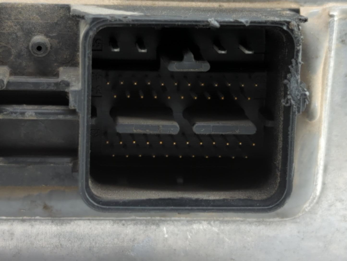 2018 Chevrolet Suburban 1500 PCM Engine Control Computer ECU ECM PCU OEM P/N:8L8A-12A650-APB 8L8A-12A650-BEA Fits Fits 2008 