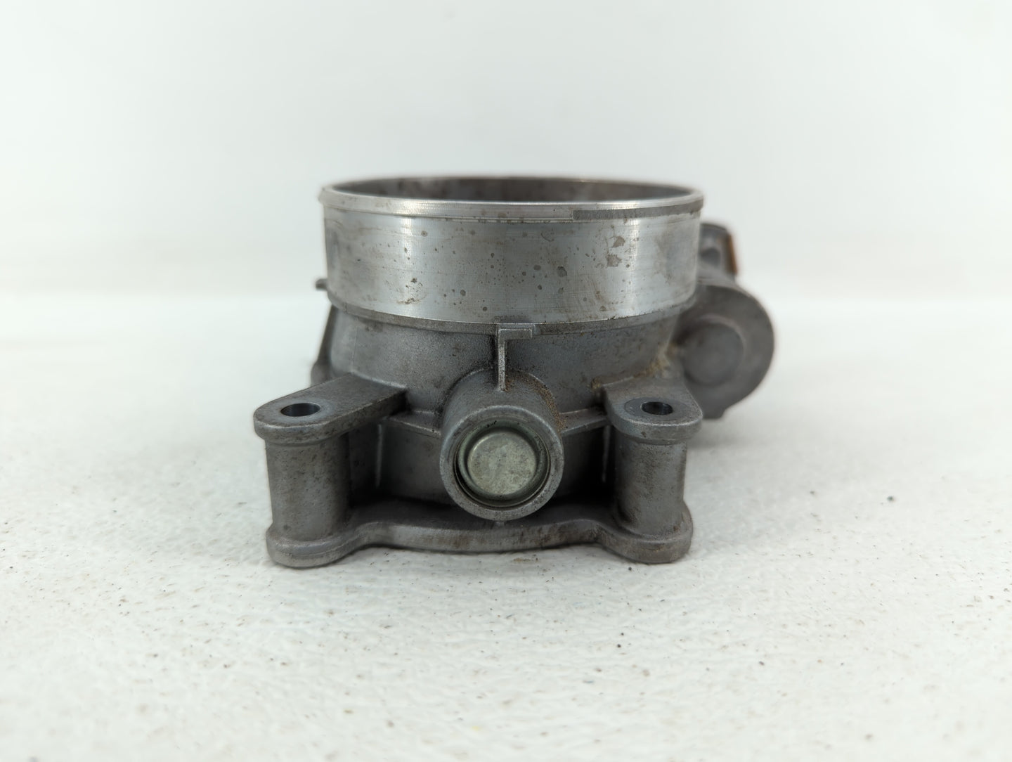 2018 Chevrolet Suburban 1500 Throttle Body P/N:12678224 12617792 Fits Fits 2014 2015 2016 2017 2019 OEM Used Auto Parts - Oe
