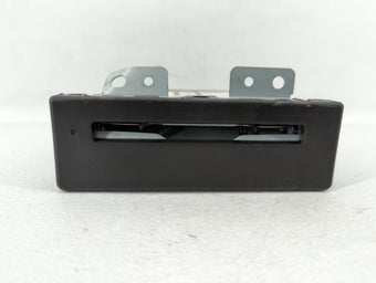 compare product Chevrolet Suburban 1500 Am Fm Cd Player Radio Receiver