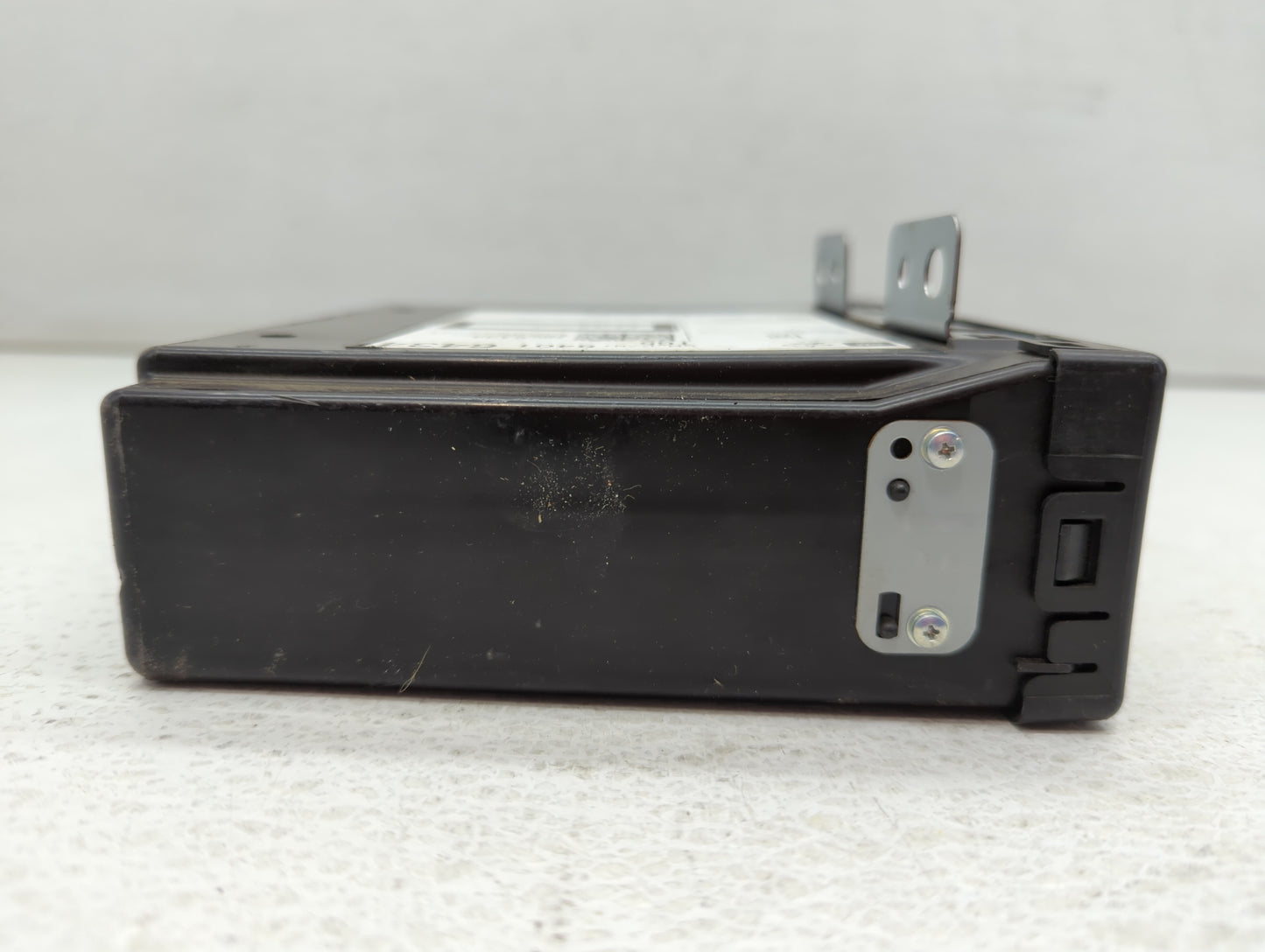 2018 Chevrolet Suburban 1500 Radio AM FM Cd Player Receiver Replacement P/N:84016434 Fits Fits 2017 2019 2020 OEM Used Auto 