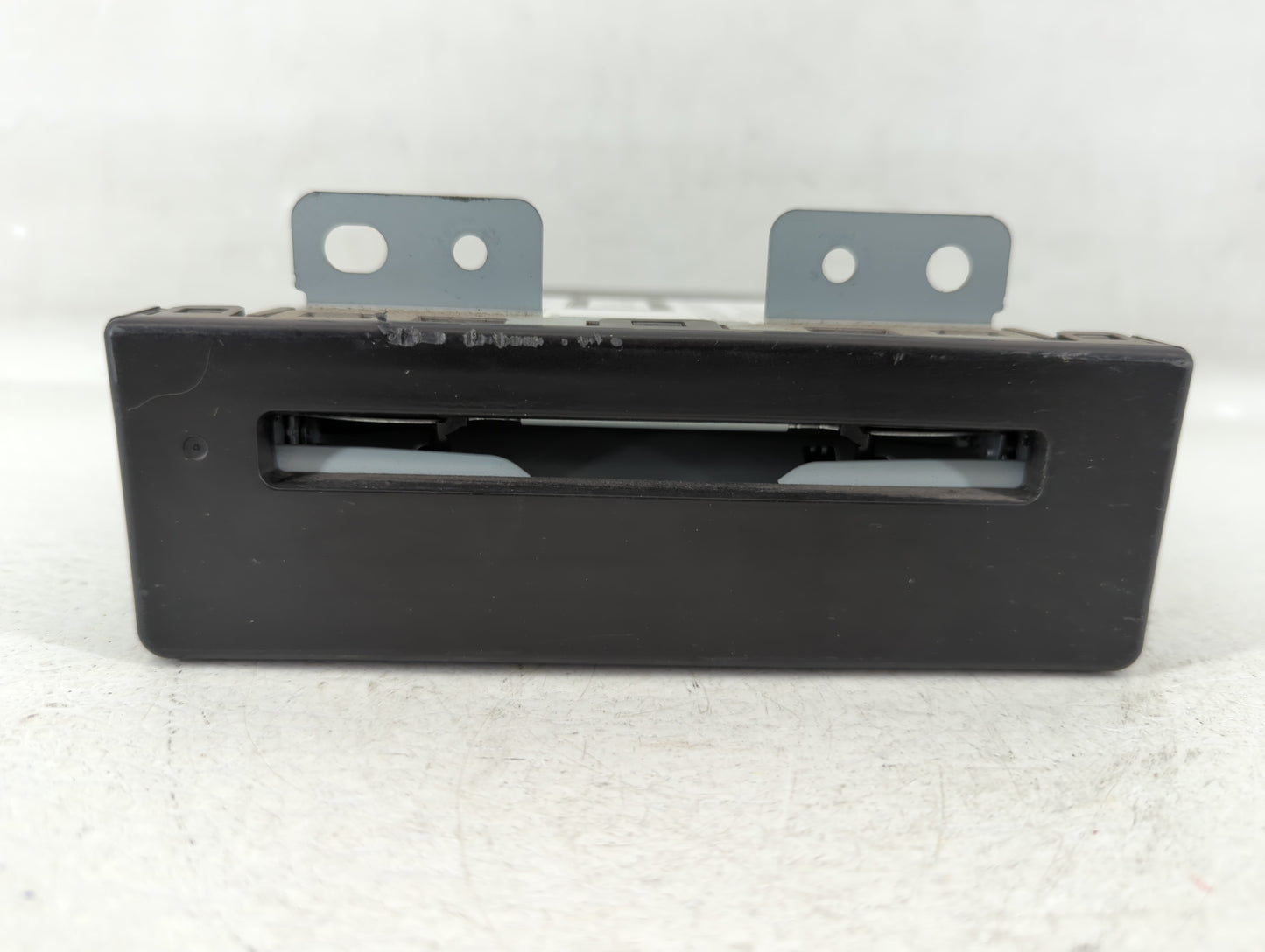 2018 Chevrolet Suburban 1500 Radio AM FM Cd Player Receiver Replacement P/N:84016434 Fits Fits 2017 2019 2020 OEM Used Auto 