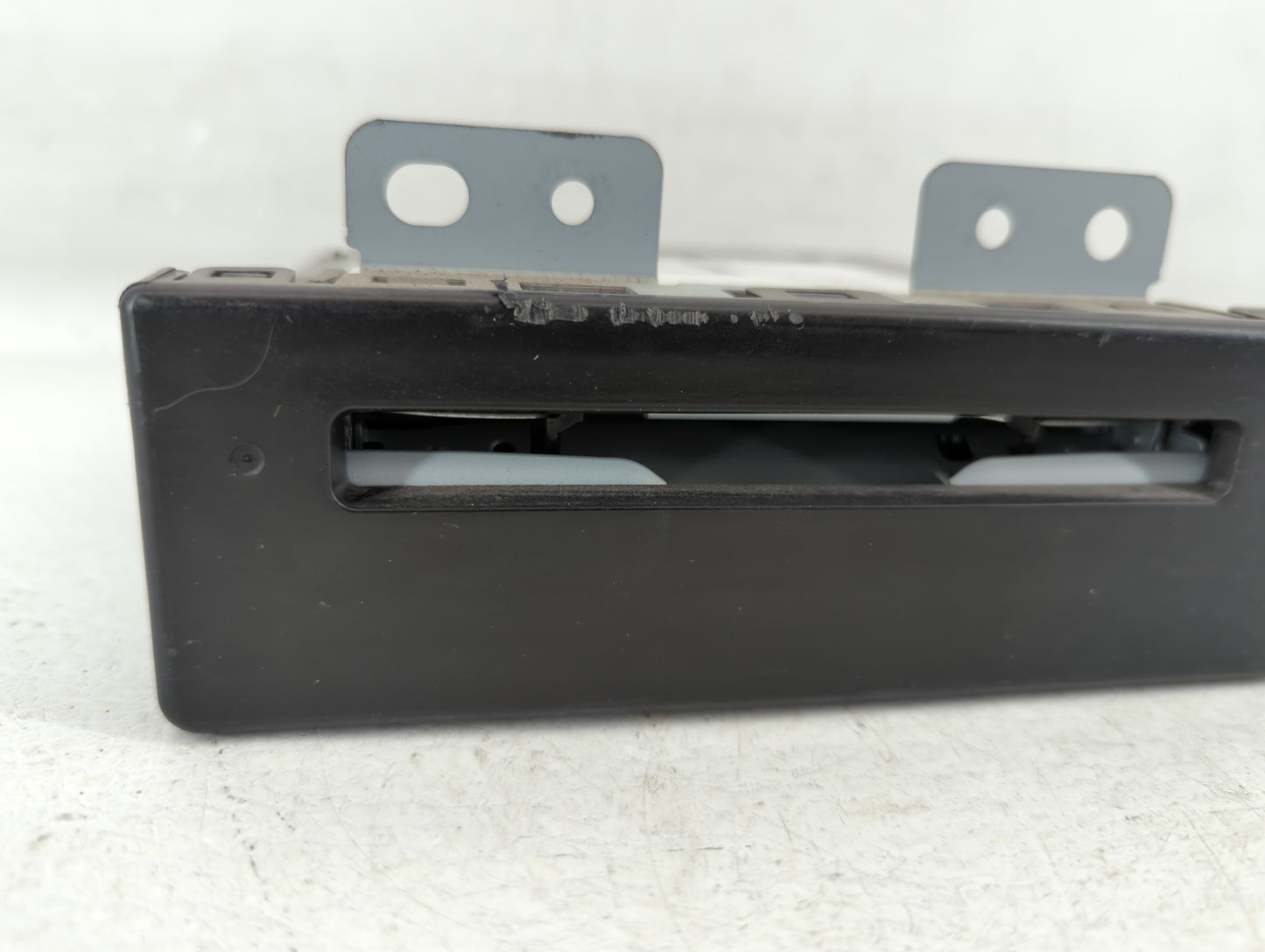 2018 Chevrolet Suburban 1500 Radio AM FM Cd Player Receiver Replacement P/N:84016434 Fits Fits 2017 2019 2020 OEM Used Auto 