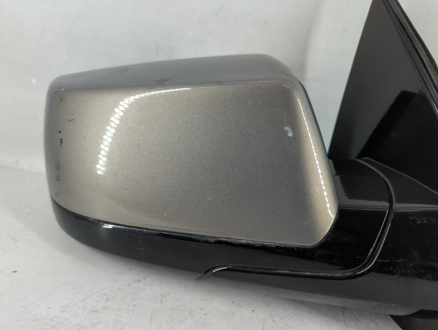 2018 Chevrolet Suburban 1500 Passenger Side View Mirror - Right Door Mirror OEM Used - Oemusedautoparts1.com