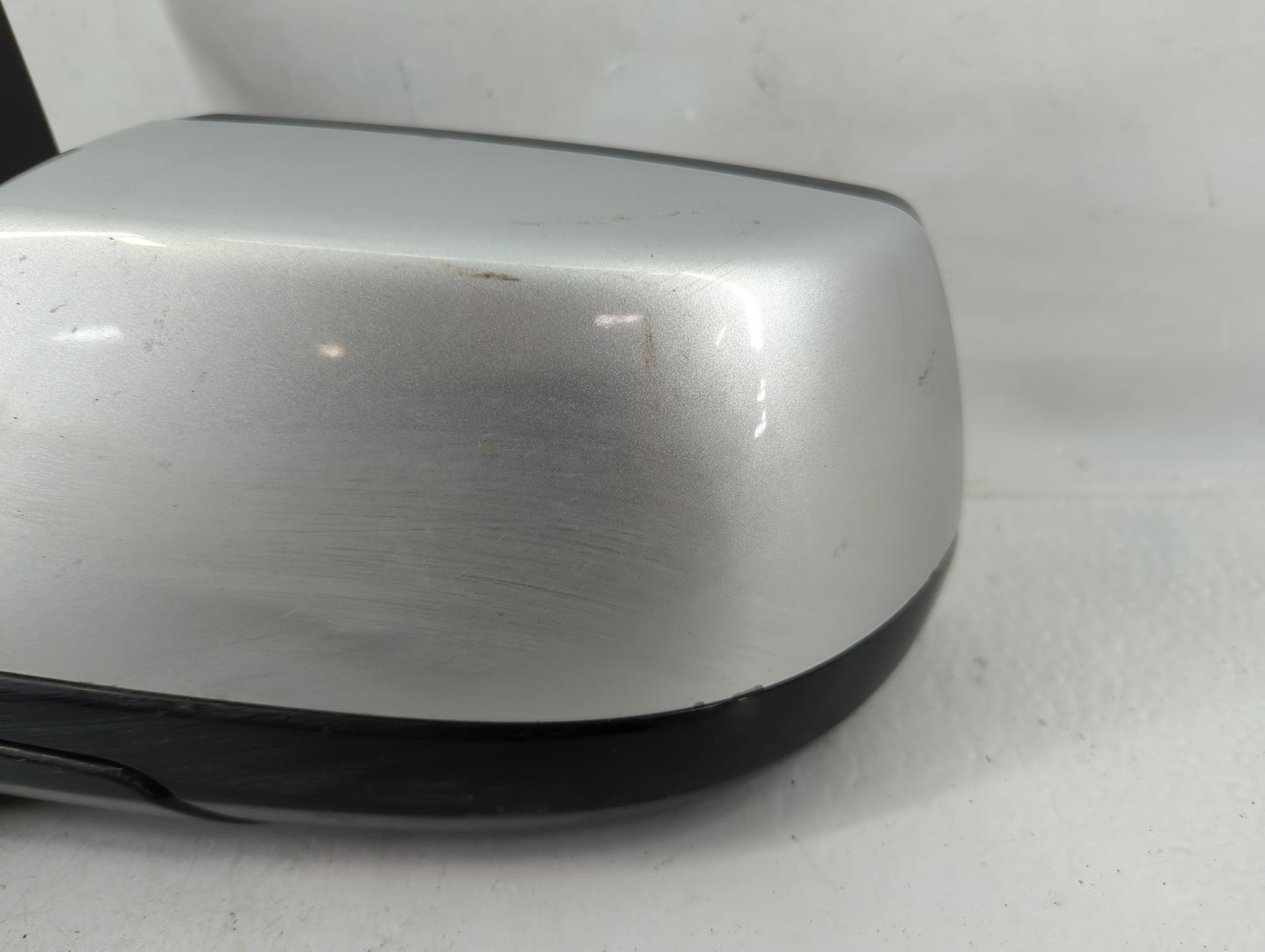 2015-2020 Chevrolet Tahoe Driver Side View Mirror - Left Door Mirror OEM Used - Oemusedautoparts1.com