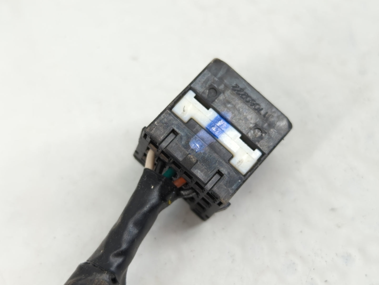 2015-2020 Chevrolet Tahoe Driver Side View Mirror - Left Door Mirror OEM Used - Oemusedautoparts1.com