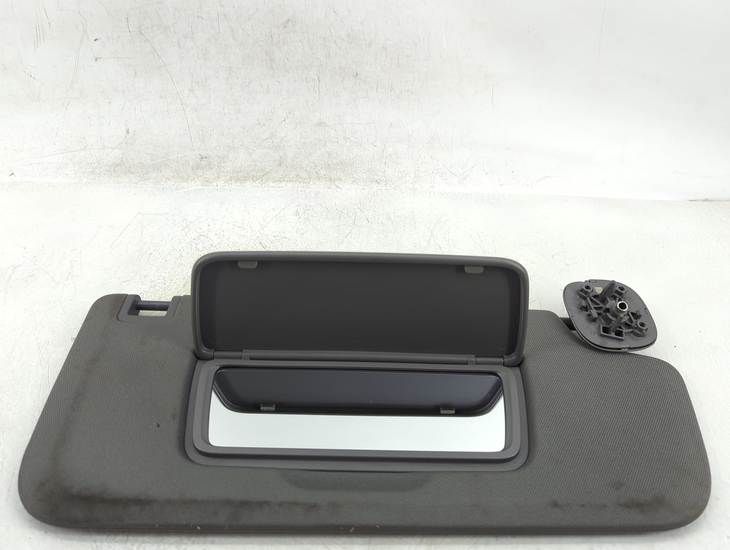 2015-2020 Chevrolet Tahoe Sun Visor Shade Replacement Passenger Right Mirror Fits Fits 2015 2016 2017 2018 2019 2020 OEM Use