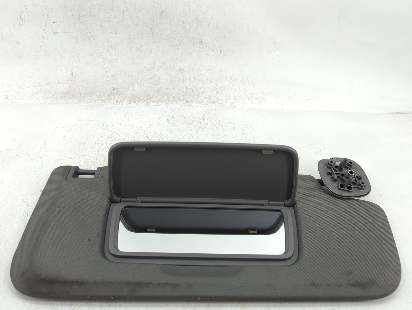 2015-2020 Chevrolet Tahoe Sun Visor Shade Replacement Passenger Right Mirror Fits Fits 2015 2016 2017 2018 2019 2020 OEM Use