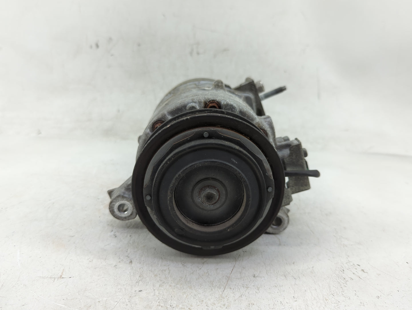 2015-2020 Chevrolet Tahoe Air Conditioning A/c Ac Compressor Oem - Oemusedautoparts1.com