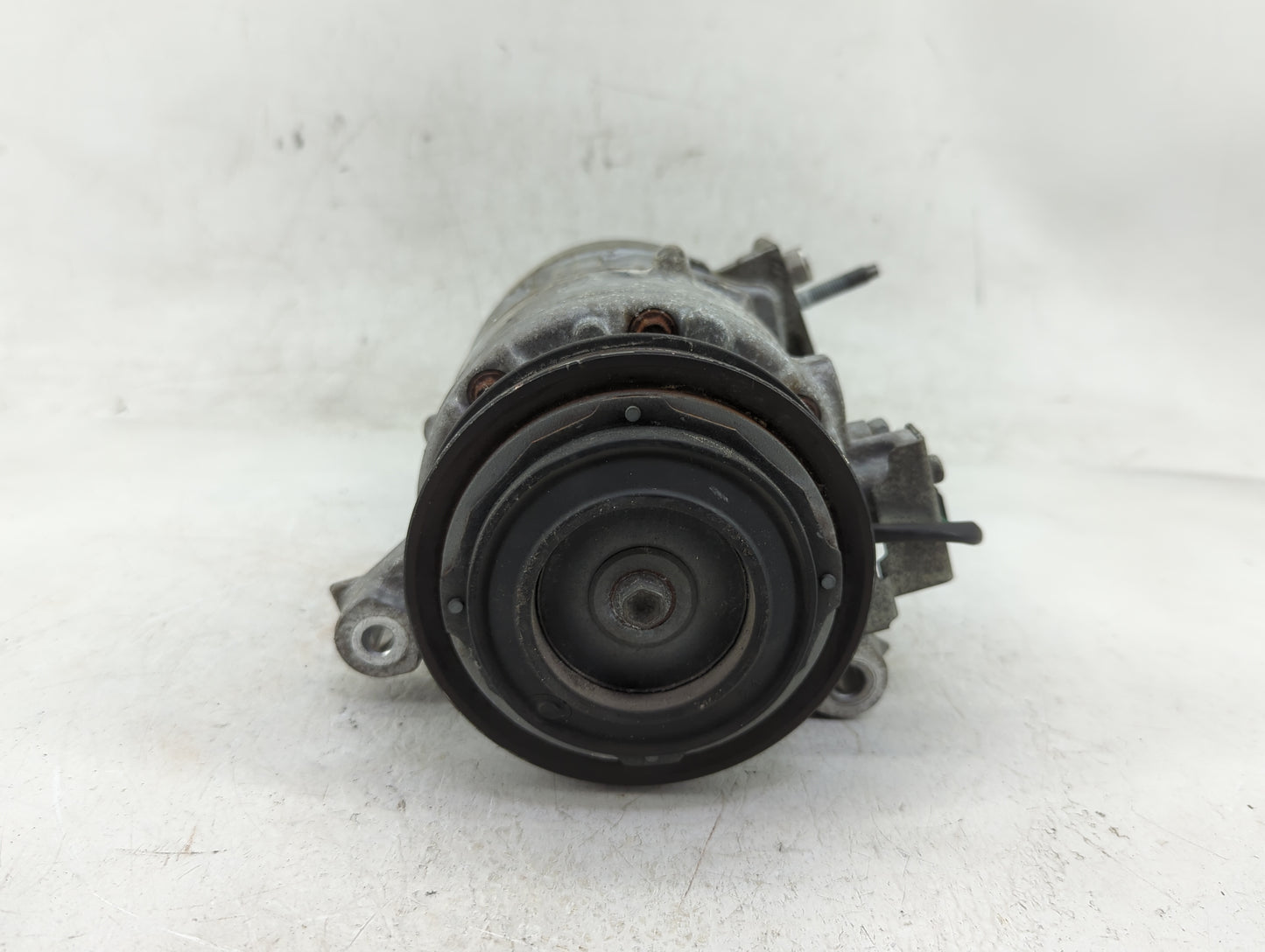2015-2020 Chevrolet Tahoe Air Conditioning A/c Ac Compressor Oem - Oemusedautoparts1.com