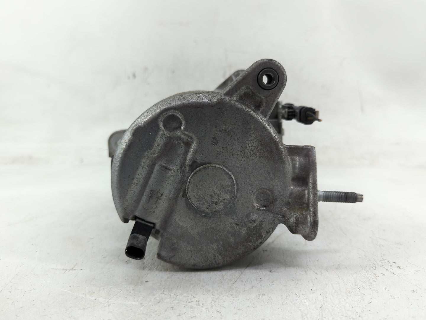 2015-2020 Chevrolet Tahoe Air Conditioning A/c Ac Compressor Oem - Oemusedautoparts1.com