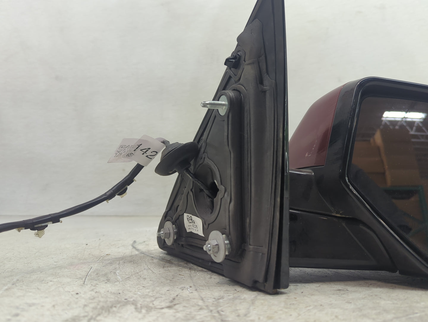 2015-2020 Chevrolet Tahoe Passenger Side View Mirror - Right Door Mirror OEM Used - Oemusedautoparts1.com