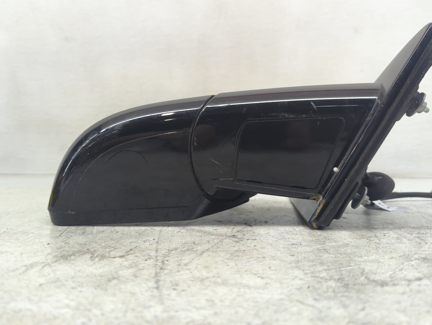 2015-2020 Chevrolet Tahoe Passenger Side View Mirror - Right Door Mirror OEM Used - Oemusedautoparts1.com