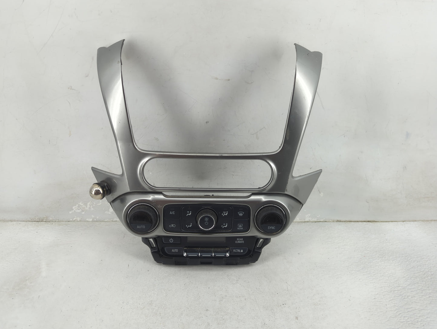 2018 Chevrolet Tahoe Climate Control Module Temperature AC/Heater Replacement P/N:84258727 815372982 Fits OEM Used Auto Part