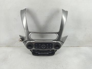 2018 Chevrolet Tahoe Climate Control Module Temperature AC/Heater Replacement P/N:84258727 815372982 Fits OEM Used Auto Part