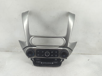 compare product 2018 Chevrolet Tahoe Climate Control Module Temperature AC/Heater Replacement P/N:84258727 7370200000000X, 815372982 Fits OEM Used Auto Parts