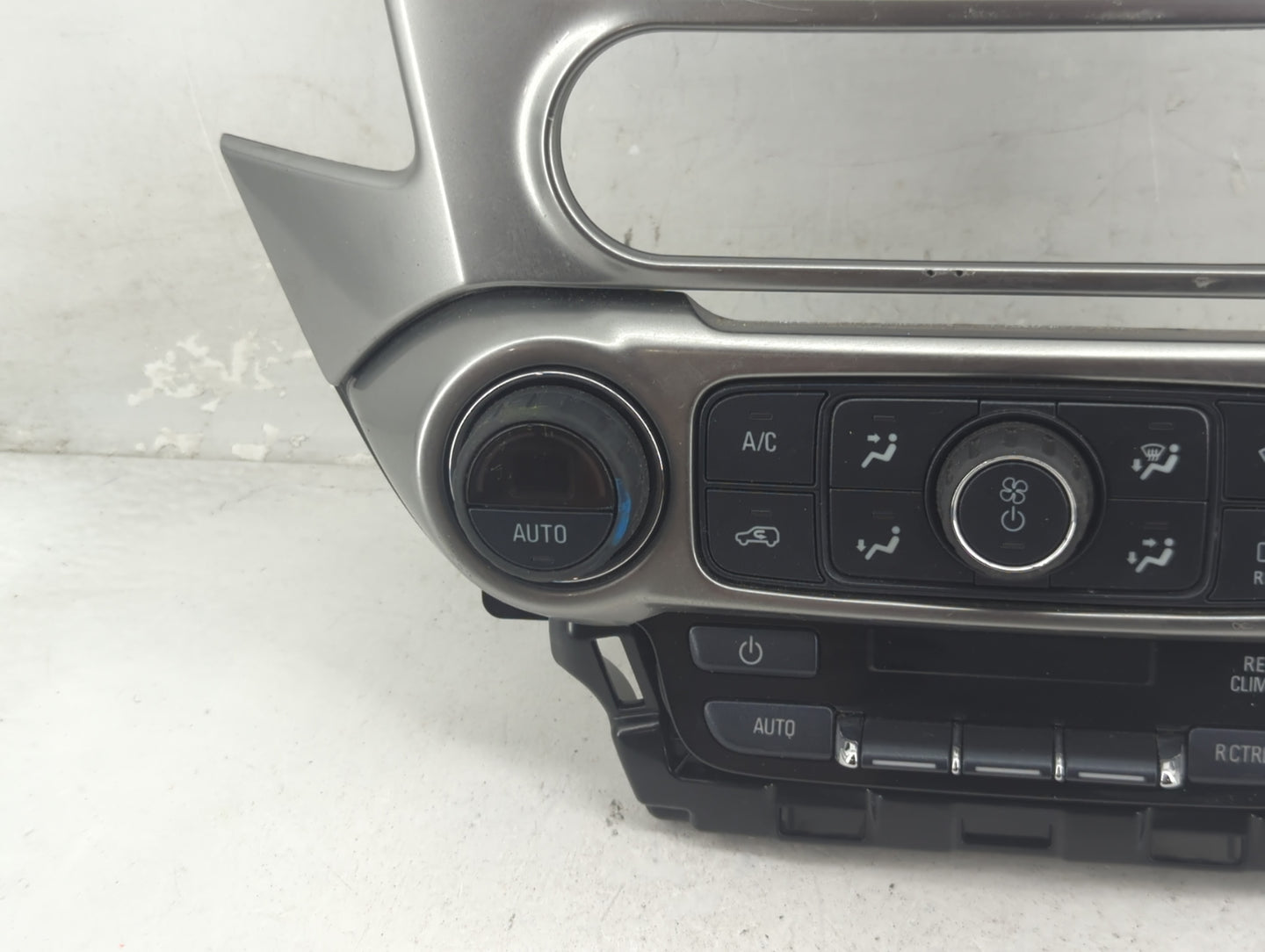 2018 Chevrolet Tahoe Climate Control Module Temperature AC/Heater Replacement P/N:84258727 7370200000000X, 815372982 Fits OE