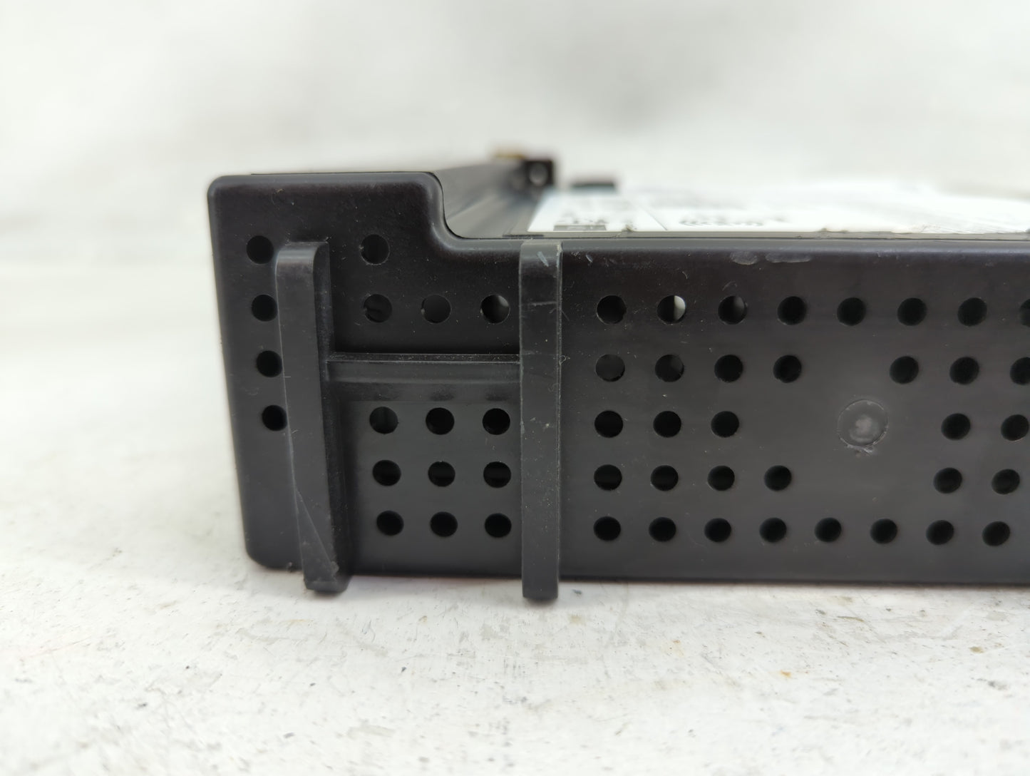 2018-2020 Chevrolet Tahoe Radio AM FM Cd Player Receiver Replacement P/N:84361176 Fits Fits 2018 2019 2020 OEM Used Auto Par