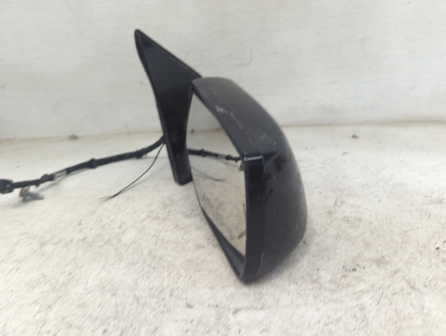 2015-2020 Chevrolet Tahoe Passenger Side View Mirror - Right Door Mirror OEM Used - Oemusedautoparts1.com