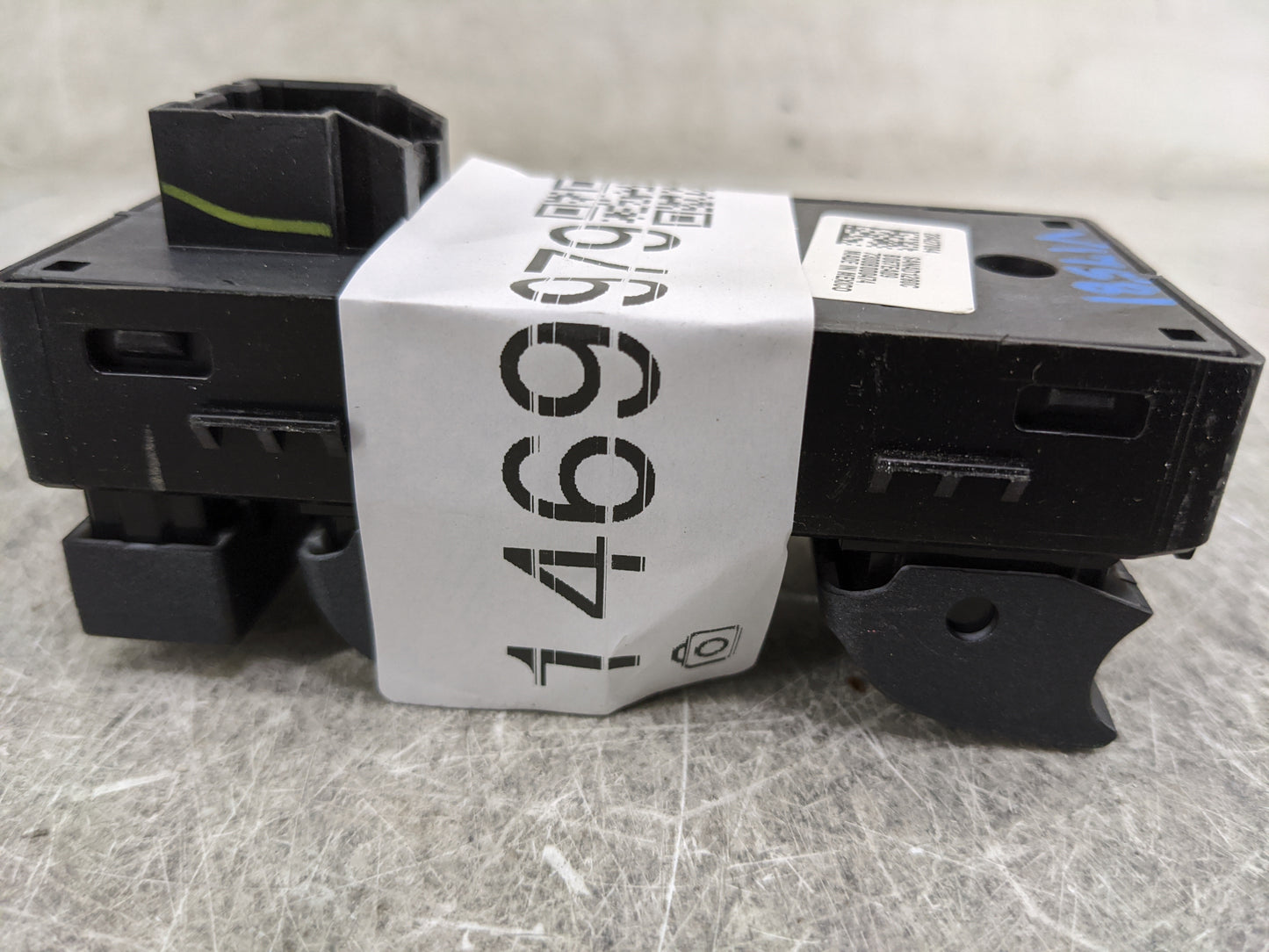 2015-2020 Chevrolet Tahoe Master Power Window Switch Replacement Driver Side Left P/N:23427094 SANAD1280C Fits OEM Used Auto