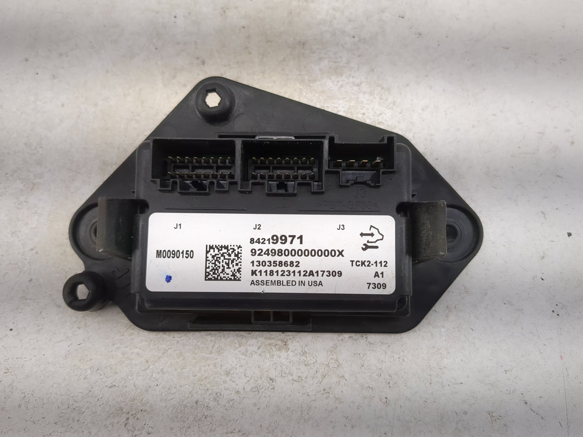 2015-2018 Chevrolet Tahoe Body Control Module Bcm - Oemusedautoparts1.com