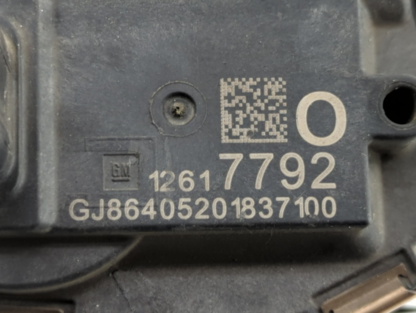 2015-2018 Chevrolet Tahoe Throttle Body P/N:12678224 12617792 Fits Fits 2014 2015 2016 2017 2018 2019 OEM Used Auto Parts - 