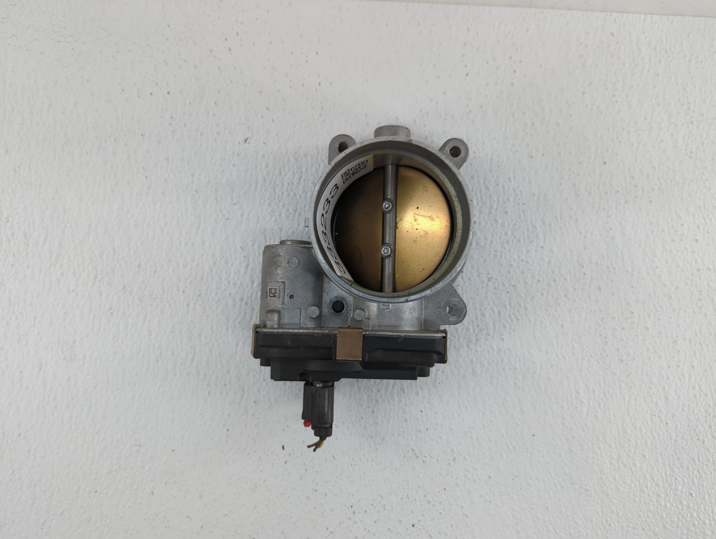 2015-2018 Chevrolet Tahoe Throttle Body P/N:12678224 12617792 Fits Fits 2014 2015 2016 2017 2018 2019 OEM Used Auto Parts - 