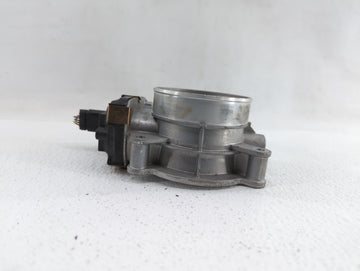 2015-2018 Chevrolet Tahoe Throttle Body P/N:12678224 12617792 Fits Fits 2014 2015 2016 2017 2018 2019 OEM Used Auto Parts