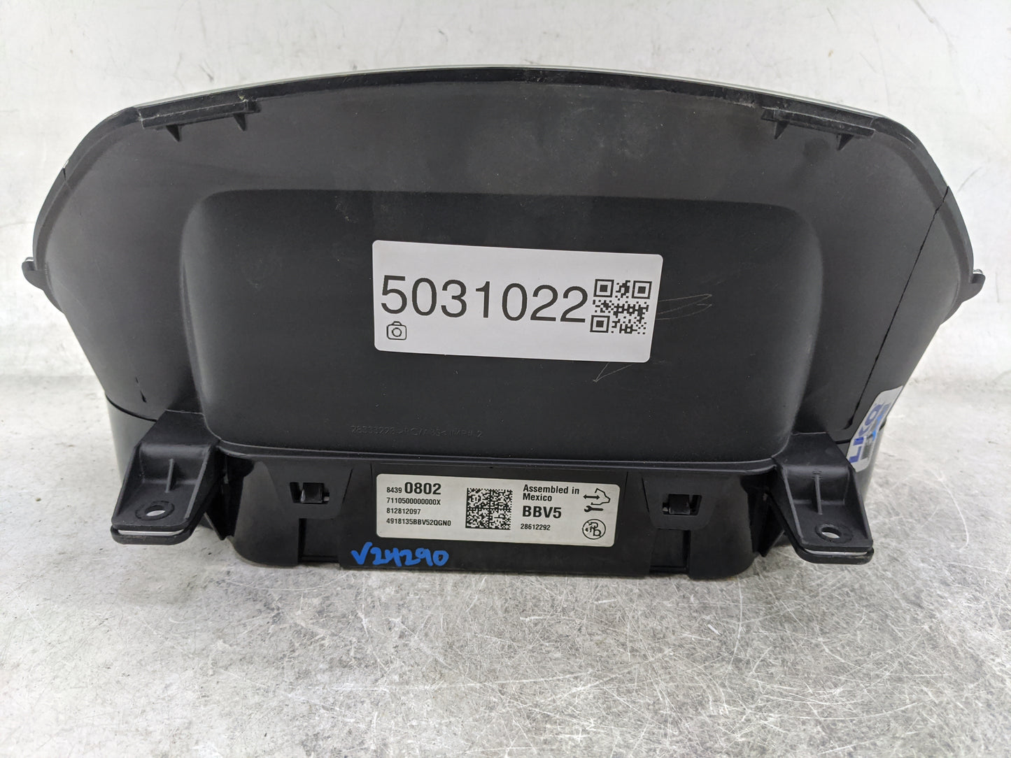 2018 Chevrolet Tahoe Instrument Cluster Speedometer Gauges P/N:84390802 28612292, 812812097, 4918135BBV52QGN0 Miles: Fits OE