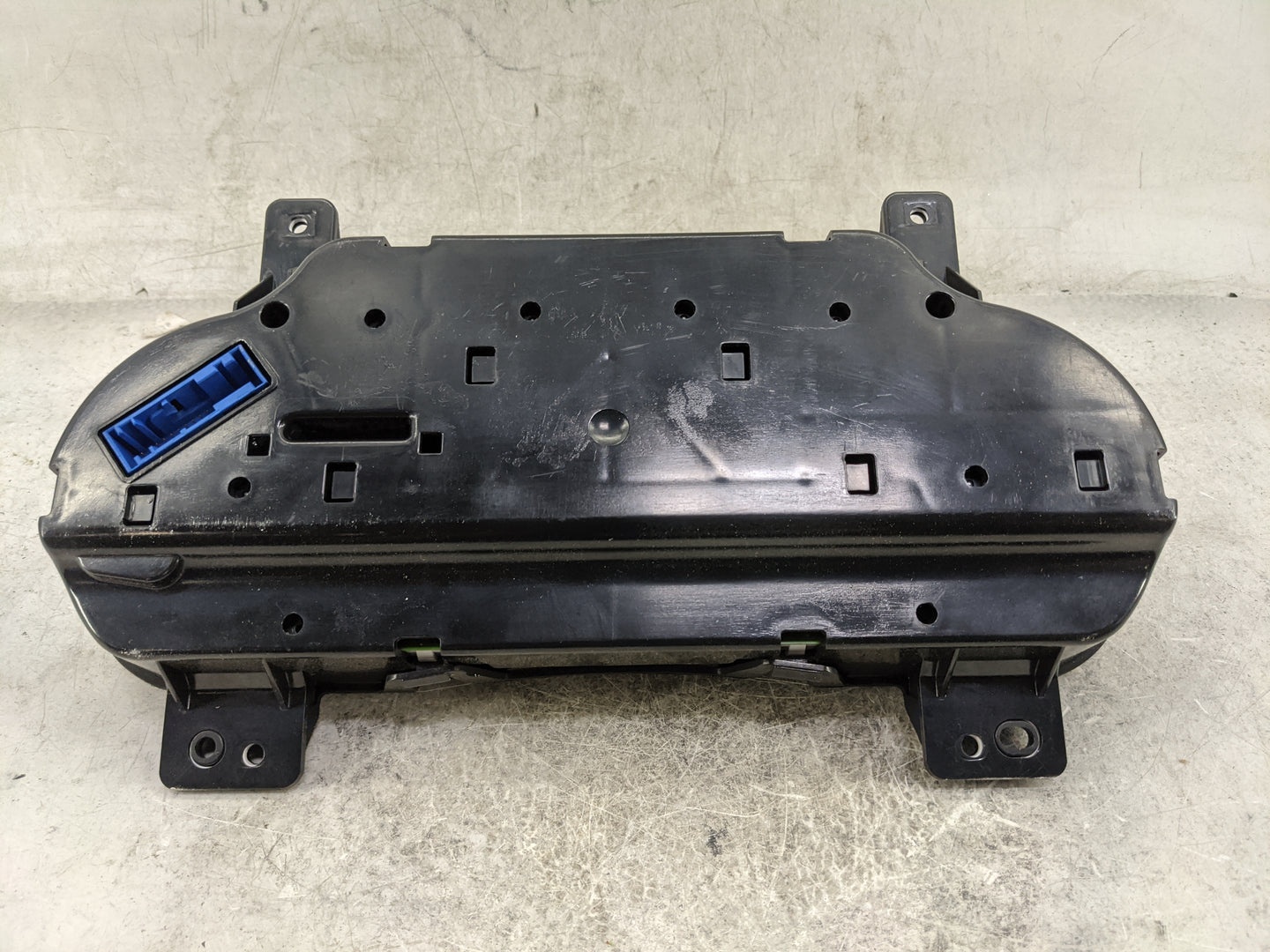 2018 Chevrolet Tahoe Instrument Cluster Speedometer Gauges P/N:84390802 28612292, 812812097, 4918135BBV52QGN0 Miles: Fits OE