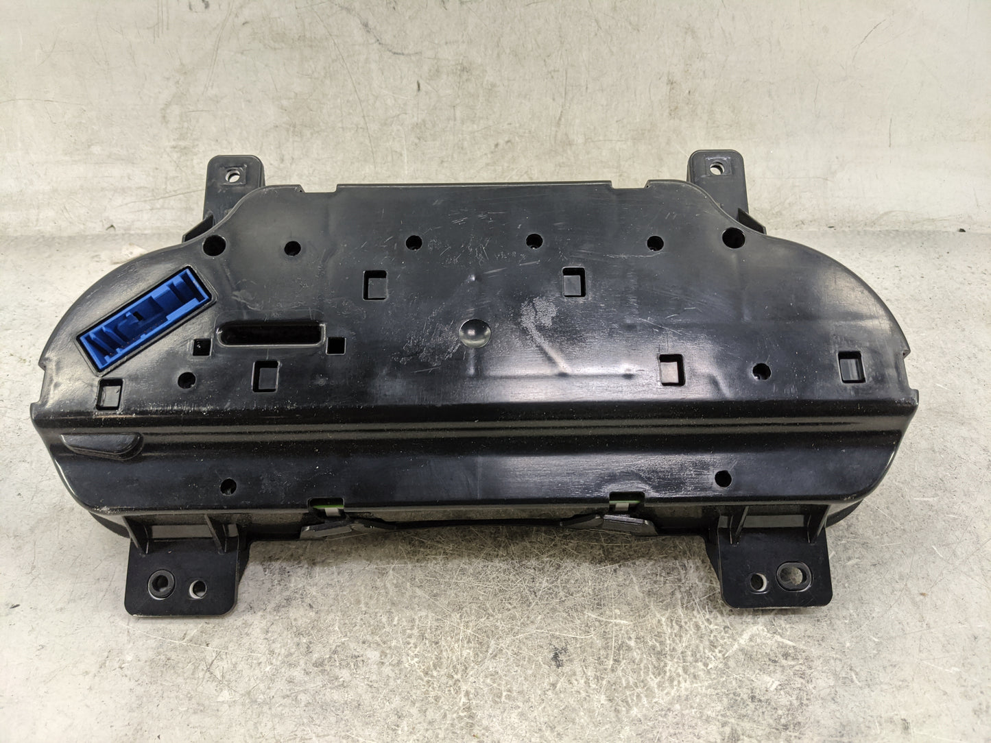 2018 Chevrolet Tahoe Instrument Cluster Speedometer Gauges P/N:84390802 28612292, 812812097, 4918135BBV52QGN0 Miles: Fits OE