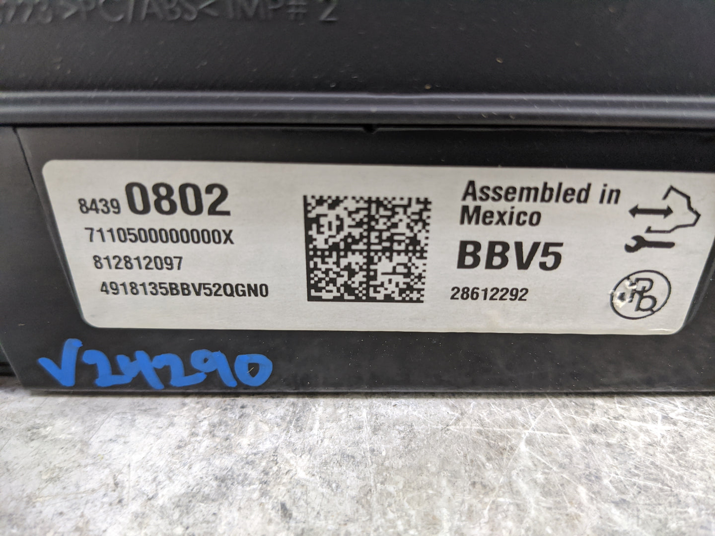 2018 Chevrolet Tahoe Instrument Cluster Speedometer Gauges P/N:84390802 28612292, 812812097, 4918135BBV52QGN0 Miles: Fits OE