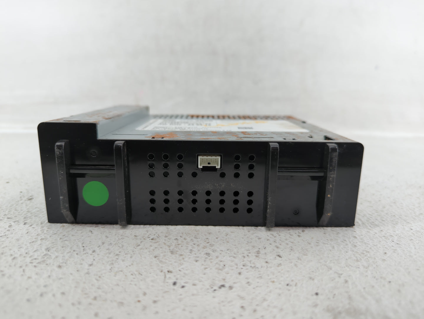 2018 Chevrolet Tahoe Radio AM FM Cd Player Receiver Replacement P/N:42554558 Fits Fits 2019 OEM Used Auto Parts - Oemusedaut