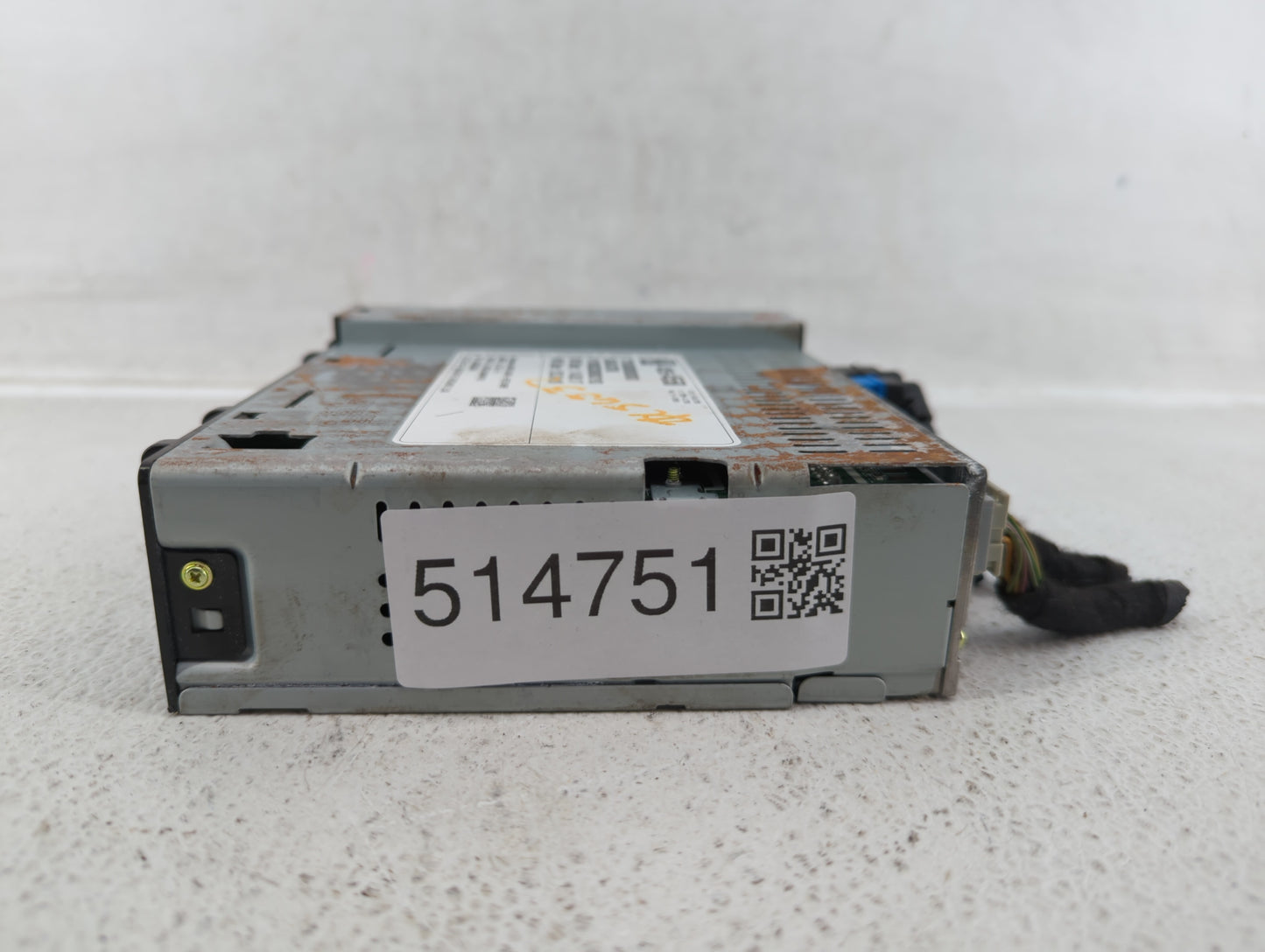 2018 Chevrolet Tahoe Radio AM FM Cd Player Receiver Replacement P/N:42554558 Fits Fits 2019 OEM Used Auto Parts - Oemusedaut