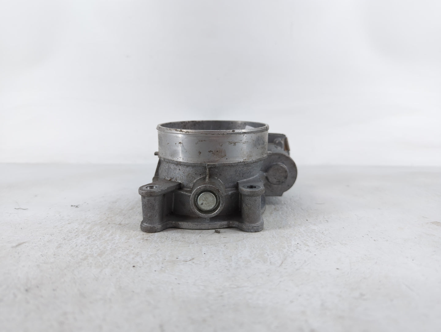 2015-2022 Chevrolet Tahoe Throttle Body P/N:12678224 Fits Fits 2014 2015 2016 2017 2018 2019 2020 2021 2022 OEM Used Auto Pa
