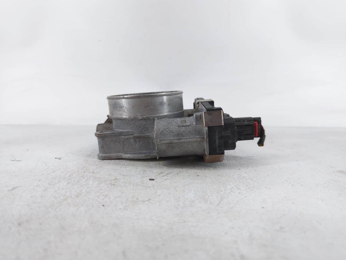 2015-2022 Chevrolet Tahoe Throttle Body P/N:12678224 Fits Fits 2014 2015 2016 2017 2018 2019 2020 2021 2022 OEM Used Auto Pa