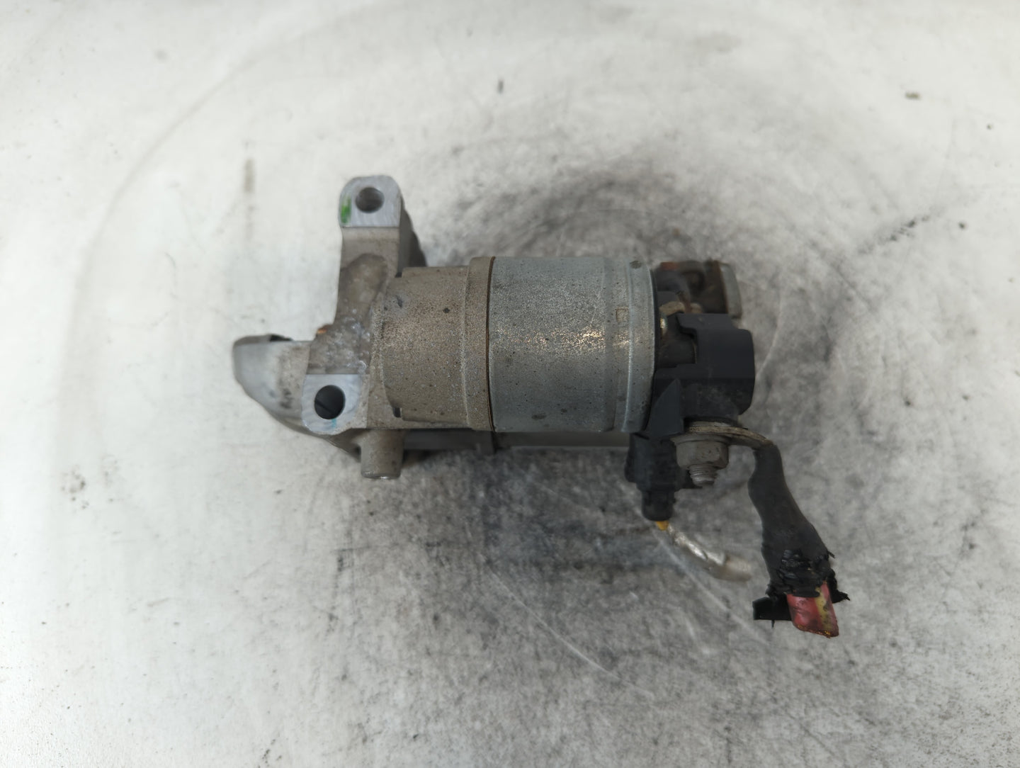 2015-2020 Chevrolet Tahoe Car Starter Motor Solenoid OEM P/N:12681473 Fits Fits 2014 2015 2016 2017 2018 2019 2020 OEM Used 