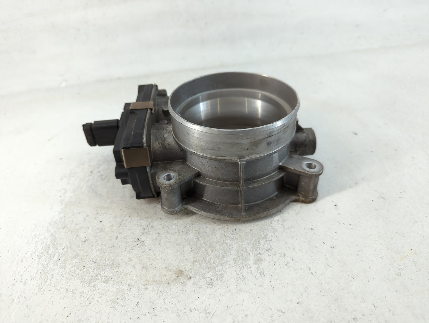 2018-2022 Chevrolet Tahoe Throttle Body P/N:12678223 Fits Fits 2014 2015 2016 2017 2018 2019 2020 2021 2022 OEM Used Auto Pa