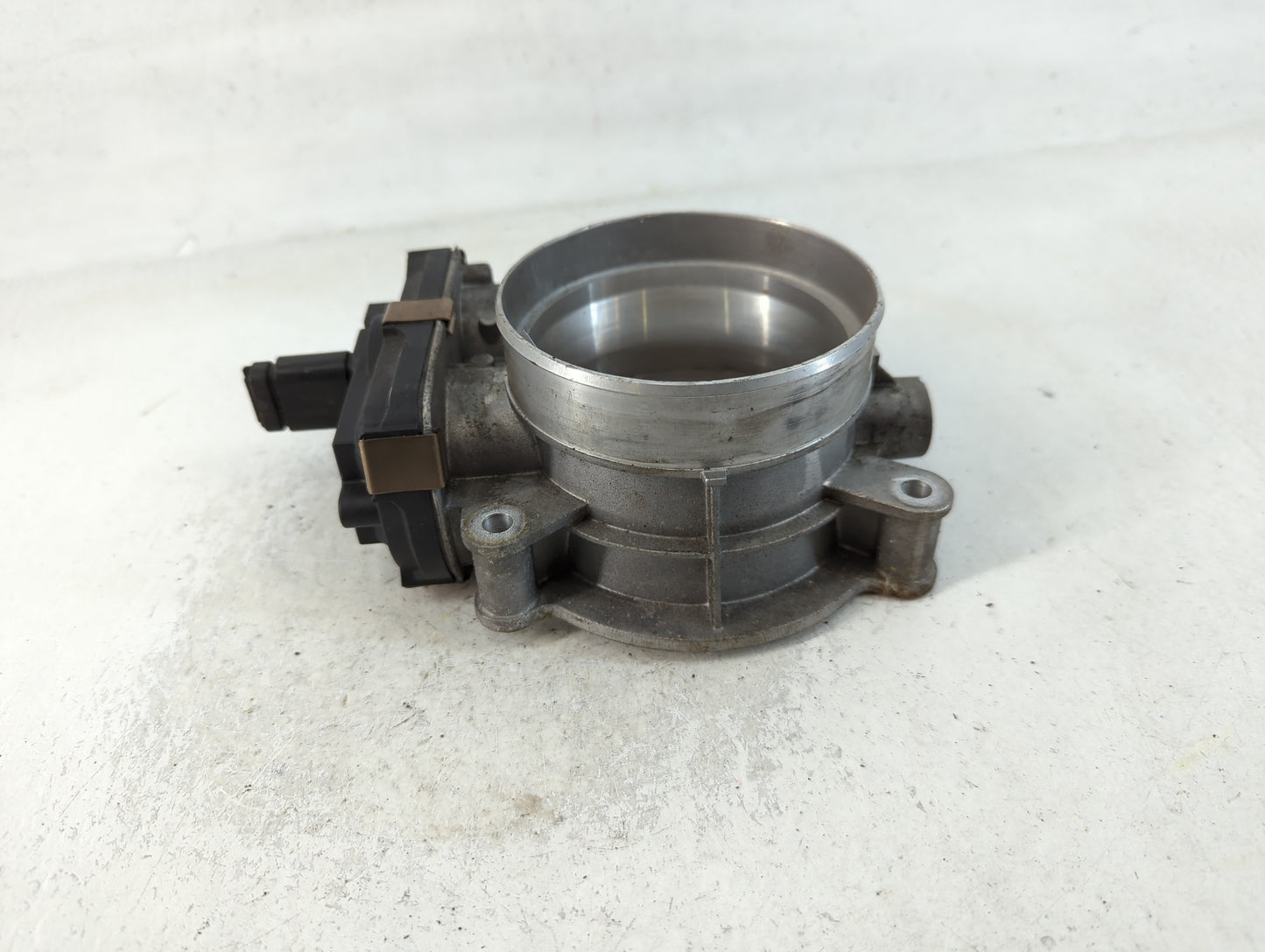 2018-2022 Chevrolet Tahoe Throttle Body P/N:12678223 Fits Fits 2014 2015 2016 2017 2018 2019 2020 2021 2022 OEM Used Auto Pa