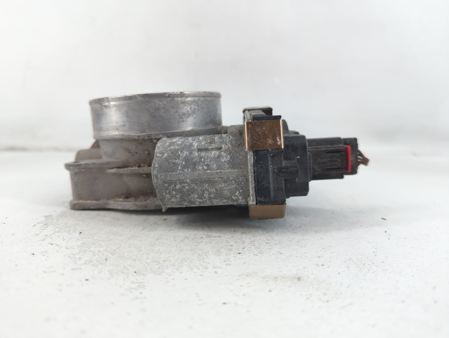 2015-2022 Chevrolet Tahoe Throttle Body P/N:12678224 Fits Fits 2014 2015 2016 2017 2018 2019 2020 2021 2022 OEM Used Auto Pa