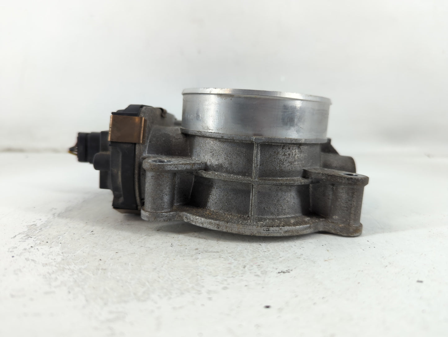 2015-2022 Chevrolet Tahoe Throttle Body P/N:12678224 Fits Fits 2014 2015 2016 2017 2018 2019 2020 2021 2022 OEM Used Auto Pa