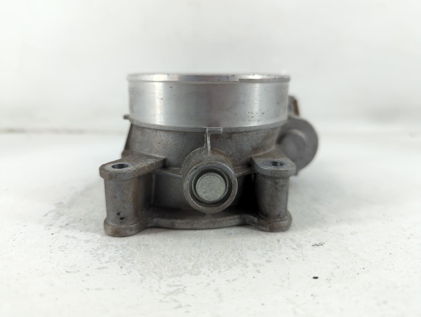 2015-2022 Chevrolet Tahoe Throttle Body P/N:12678224 Fits Fits 2014 2015 2016 2017 2018 2019 2020 2021 2022 OEM Used Auto Pa