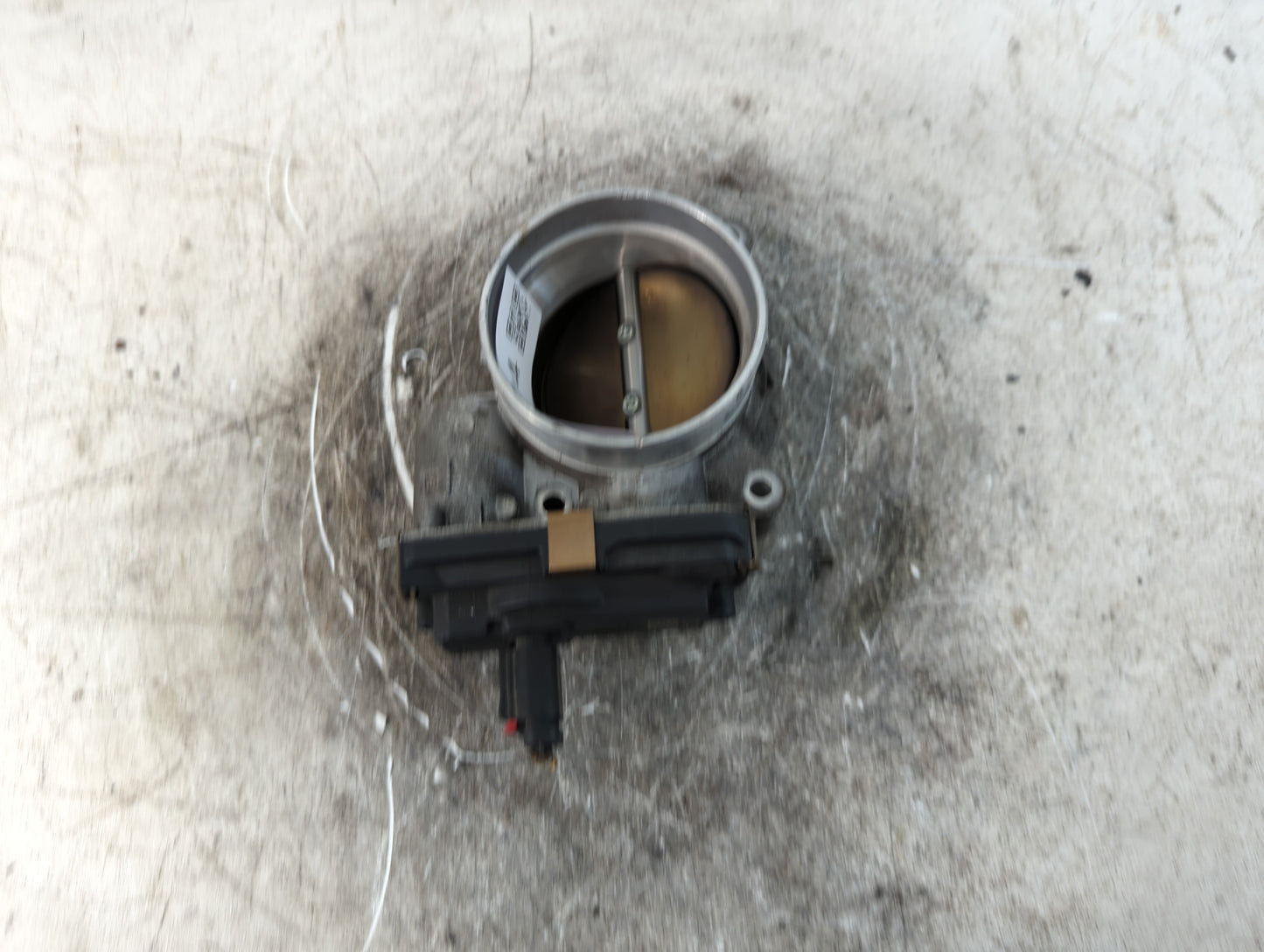 2015-2022 Chevrolet Tahoe Throttle Body P/N:12678224 Fits Fits 2014 2015 2016 2017 2018 2019 2020 2021 2022 OEM Used Auto Pa