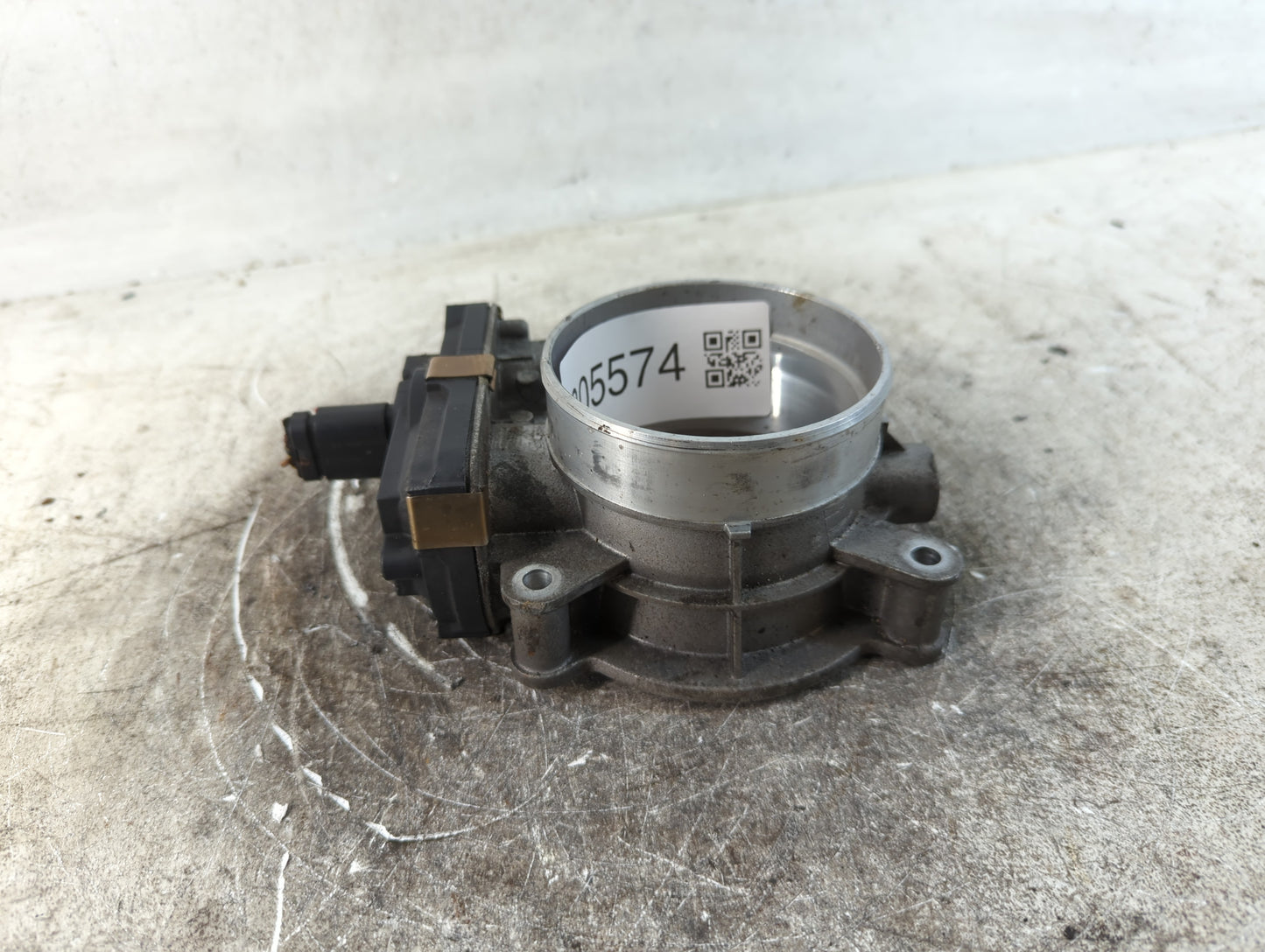 2015-2022 Chevrolet Tahoe Throttle Body P/N:12678224 Fits Fits 2014 2015 2016 2017 2018 2019 2020 2021 2022 OEM Used Auto Pa