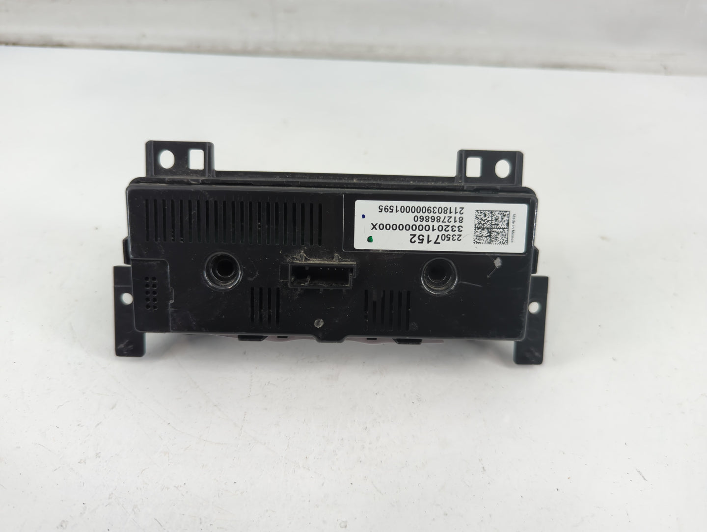 2018 Chevrolet Traverse Climate Control Module Temperature AC/Heater Replacement P/N:23507152 Fits OEM Used Auto Parts - Oem