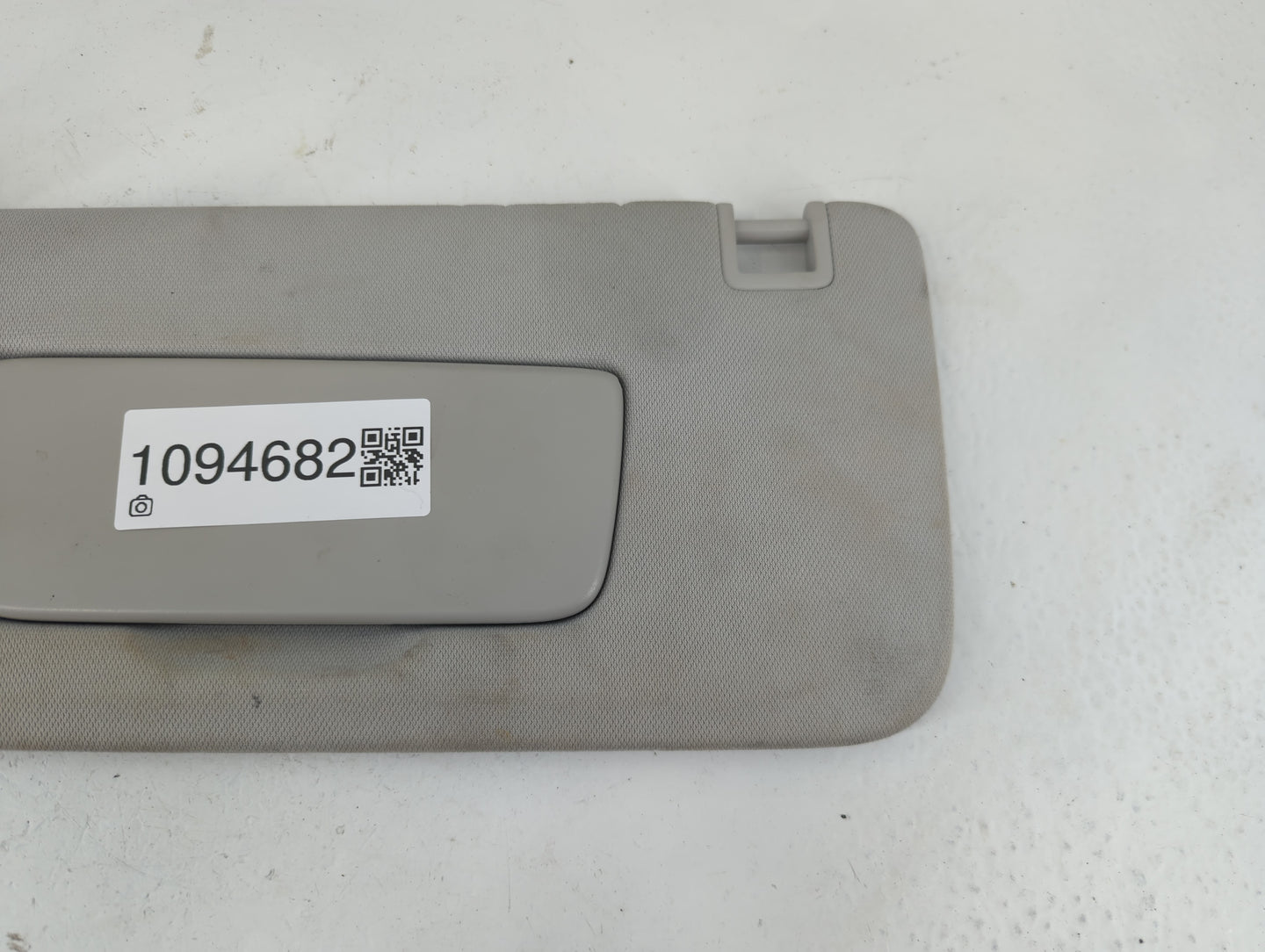 2018-2022 Chevrolet Traverse Sun Visor Shade Replacement Driver Left Mirror Fits Fits 2018 2019 2020 2021 2022 OEM Used Auto